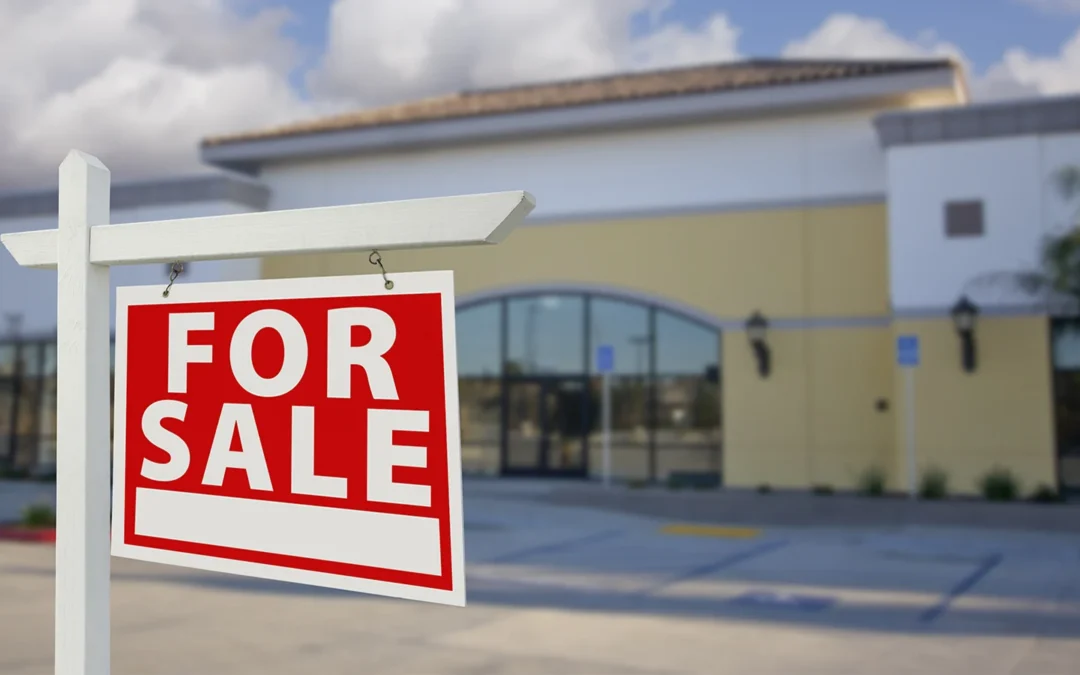 Retail Investors Seek Safety and Upside Amid Market Uncertainty